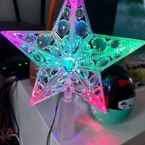 Clear Plastic Small Tree Topper Changes Color Beautiful for any tree - Picture 1 of 6